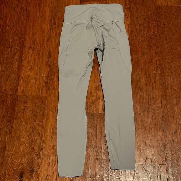 Lululemon Fast and Free 7/8 Tight with Pockets - Picture 3 of 5
